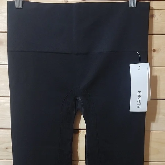 BLANQI Hipster Cuffed Leggings Size Medium NWT - Picture 3 of 7